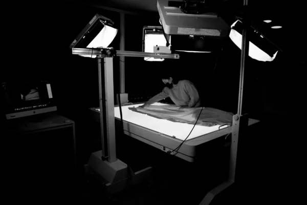 b09t7k5nch-1-scaled-68e762f5c86d6